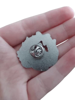 Cute Chibi Totoro On The Swing Badge Pin -Ghibli Shop A232091ec93fc4f2fb34b579b2ccfe2e2n removebg preview