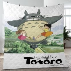 Totoro Spinning Quilt Blanket -Ghibli Shop BLANKET 652 MOCKUP 1